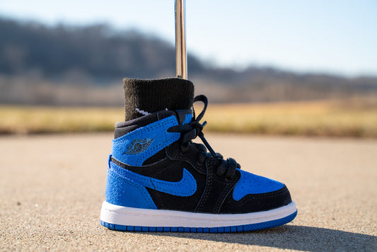 Jordan 1 Retro High OG [ROYAL BLUE] Standing Sneaker Putter Cover - Right