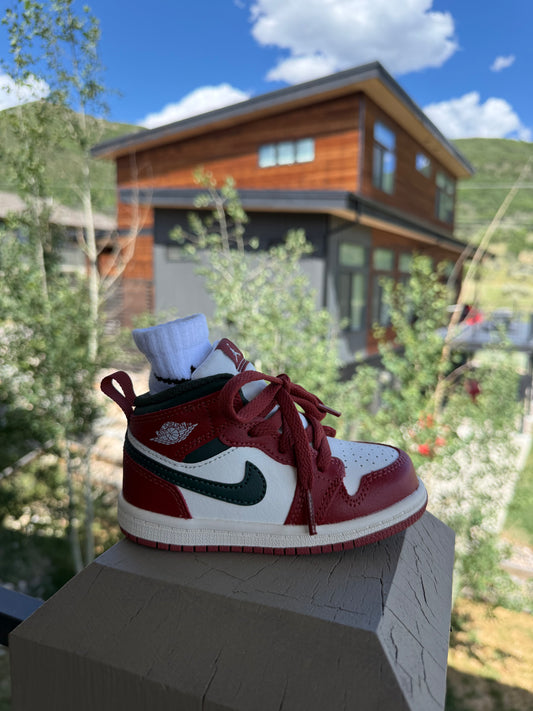 Jordan 1 Retro Mid [Redstone Midnight Green] Standing Sneaker Putter Cover