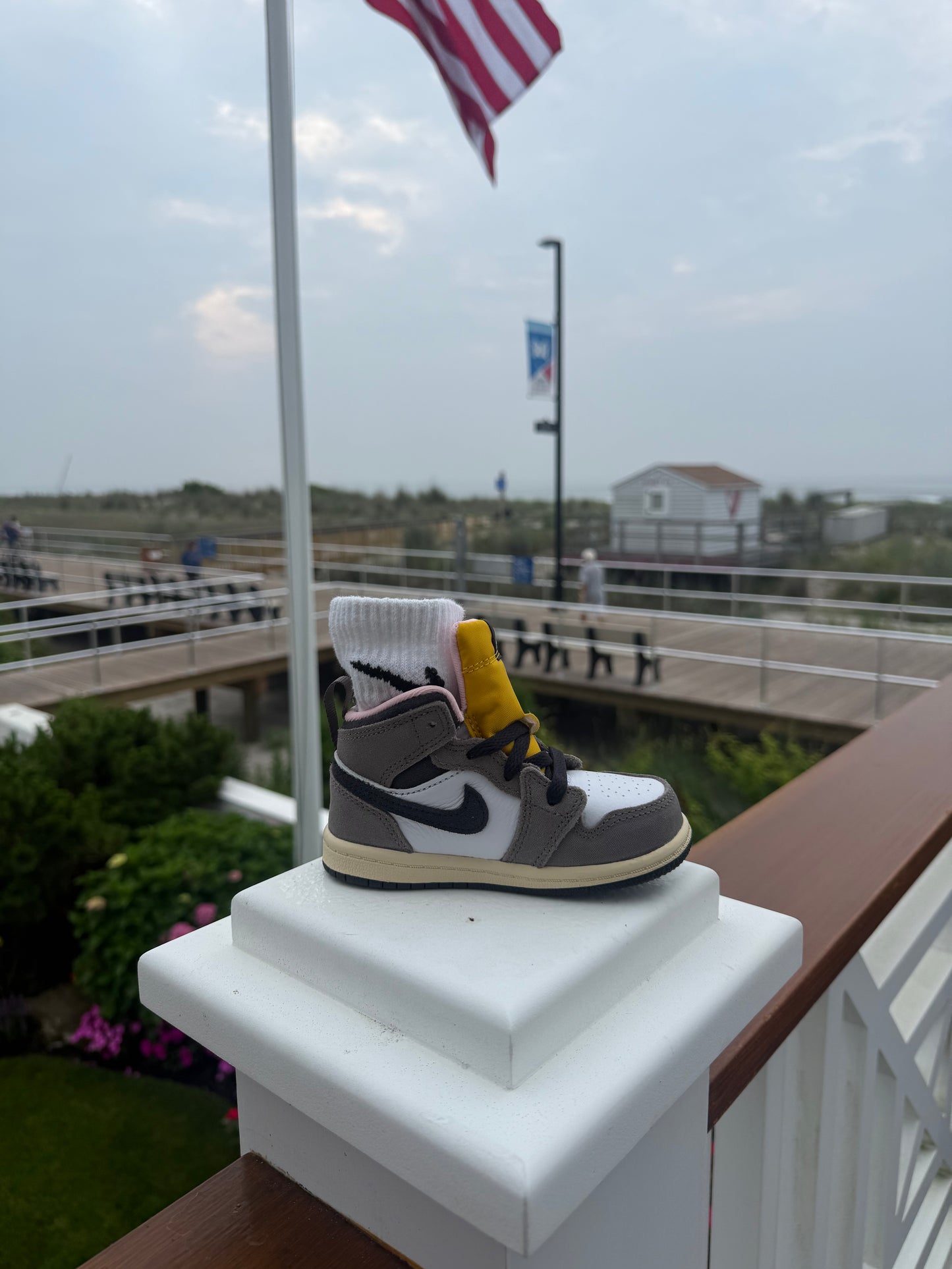 Jordan 1 Retro Mid [Tokyo Bio Hack] Standing Sneaker Putter Cover