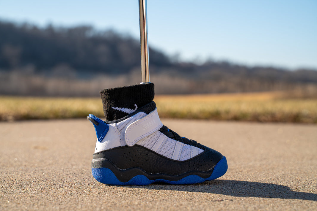 SneakerPutt - The Original Standing Sneaker Putter Cover