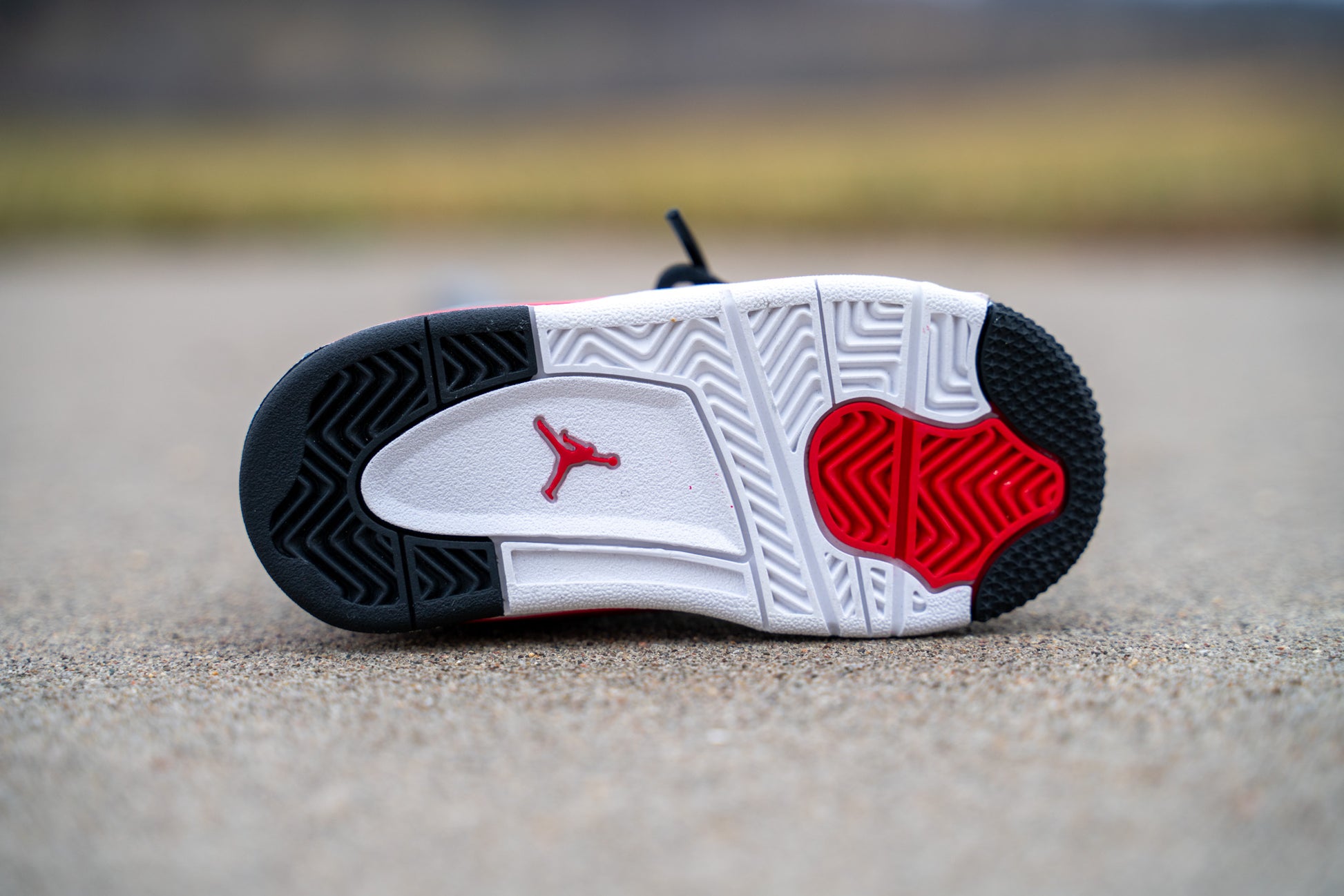 Bottom - Jordan Dub Zero [FIRE RED] Standing Sneaker Putter Cover