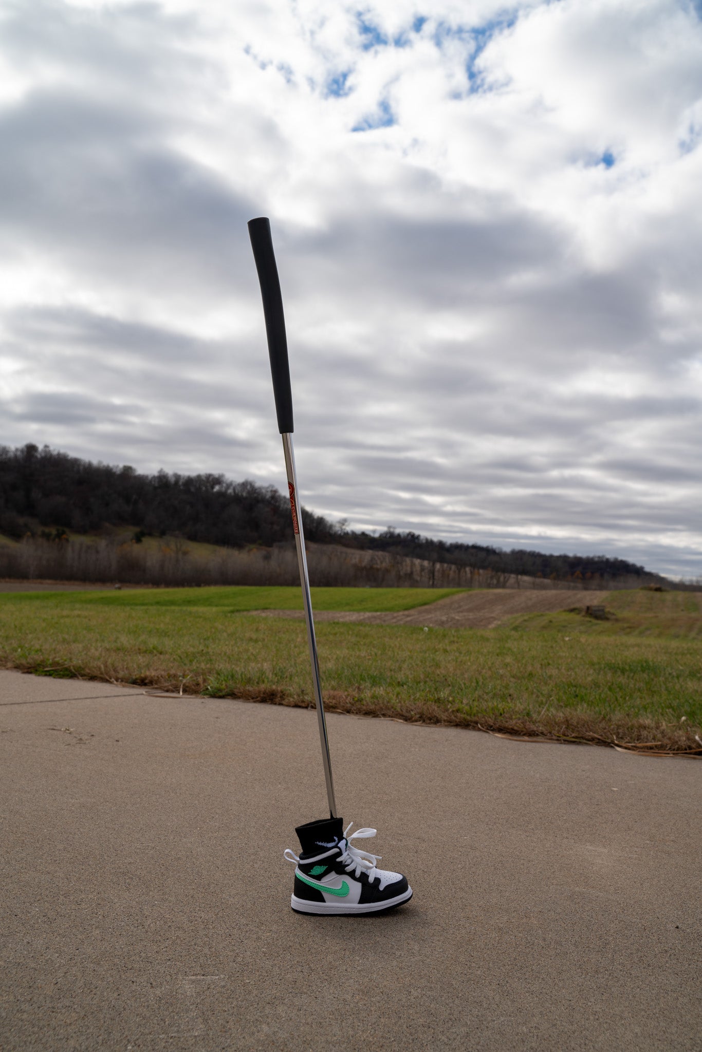 Jordan 1 Mid [GREEN GLOW] Standing Sneaker Putter Cover