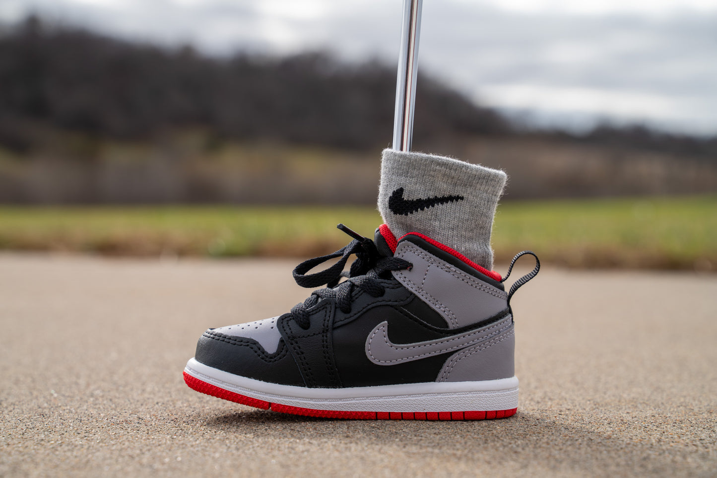 Jordan 1 Mid [CEMENT GREY RED] Standing Sneaker Putter Cover