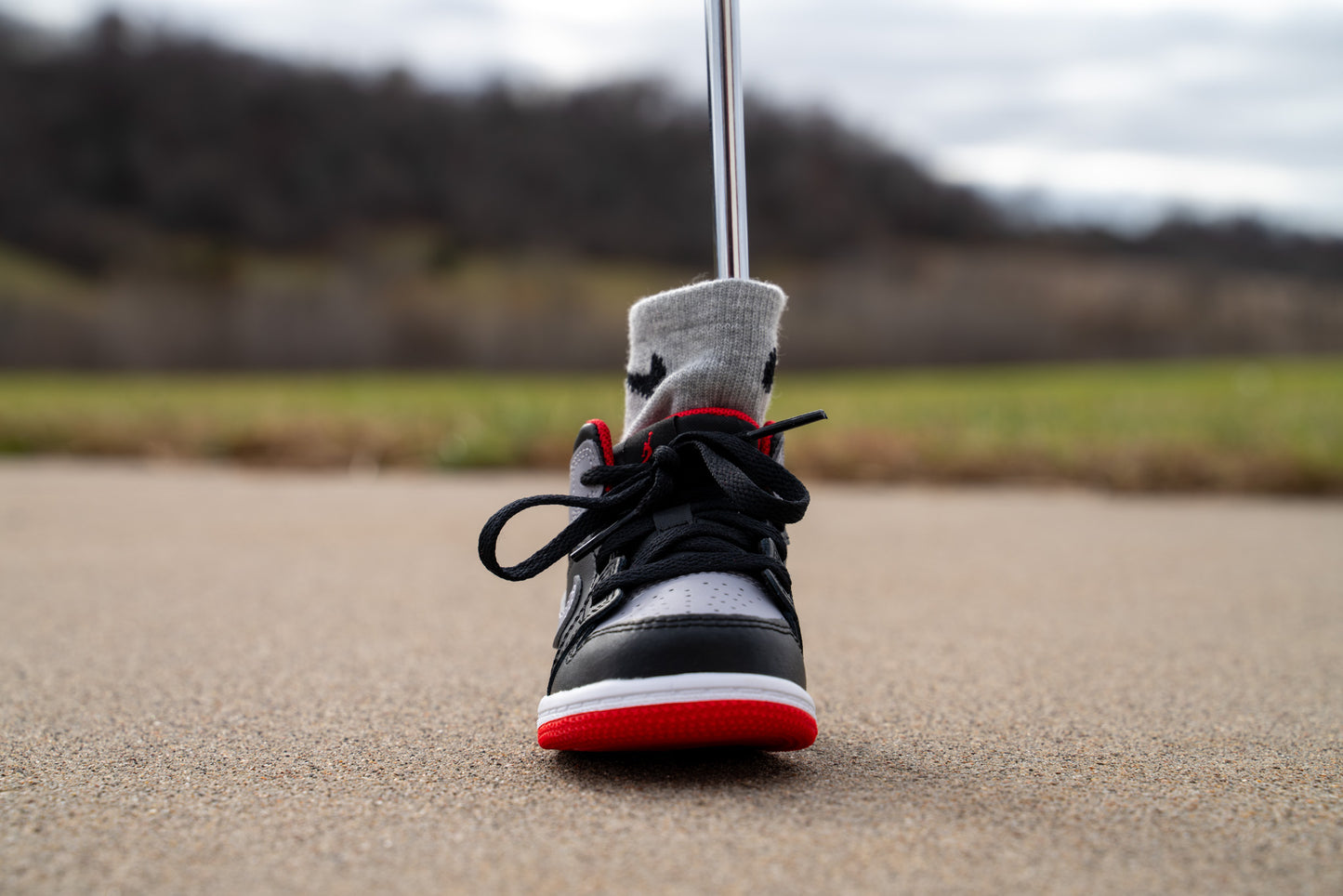 Jordan 1 Mid [CEMENT GREY RED] Standing Sneaker Putter Cover