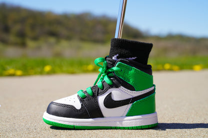 Jordan 1 Retro High OG [LUCKY GREEN] Standing Sneaker Putter Cover - Left