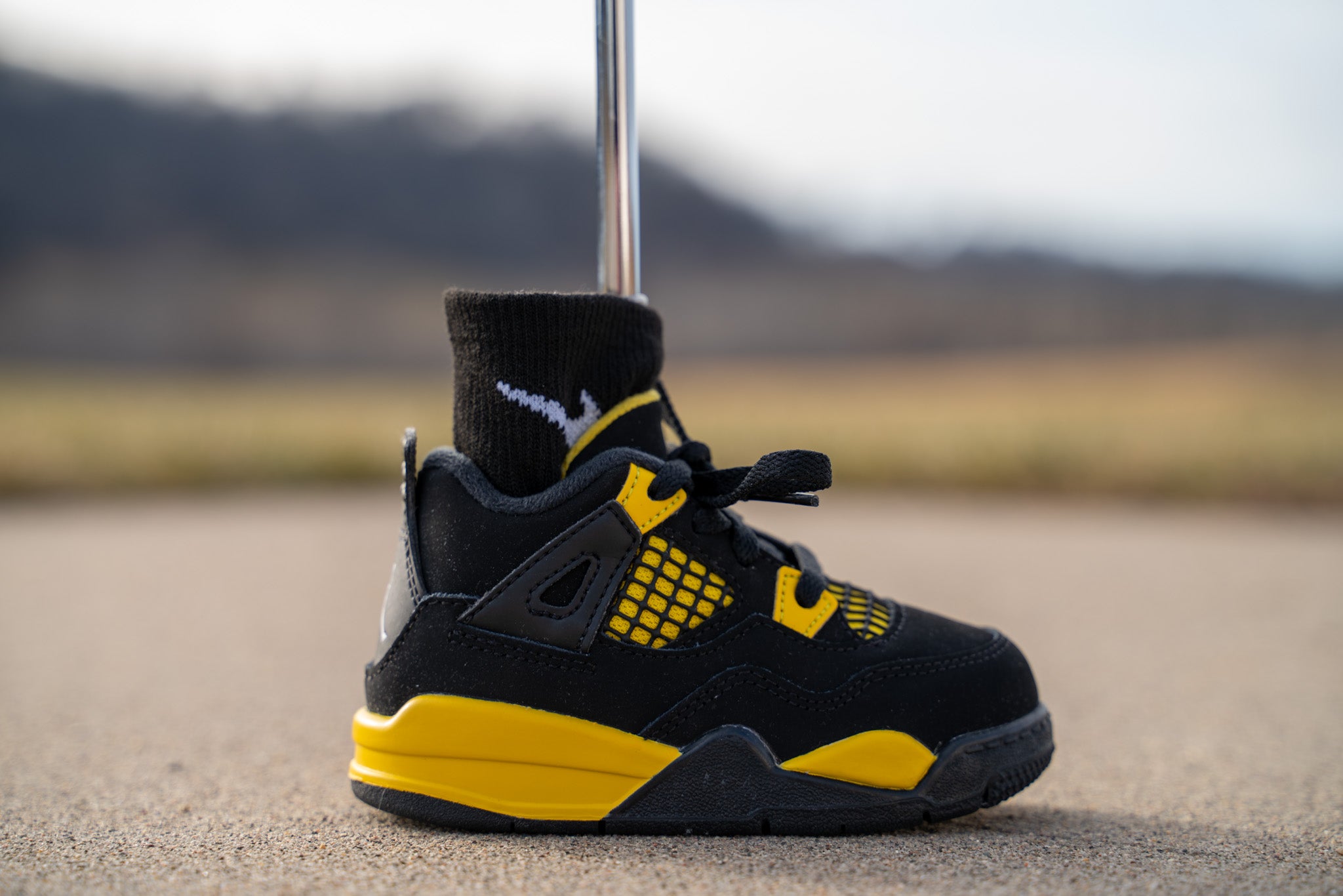Jordan 4 Retro [TOUR YELLOW] Standing Sneaker Putter Cover – SneakerPutt