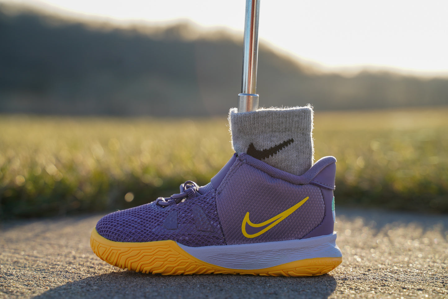 Nike Kyrie 7 [STUNTMAN] Standing Sneaker Putter Cover - Left
