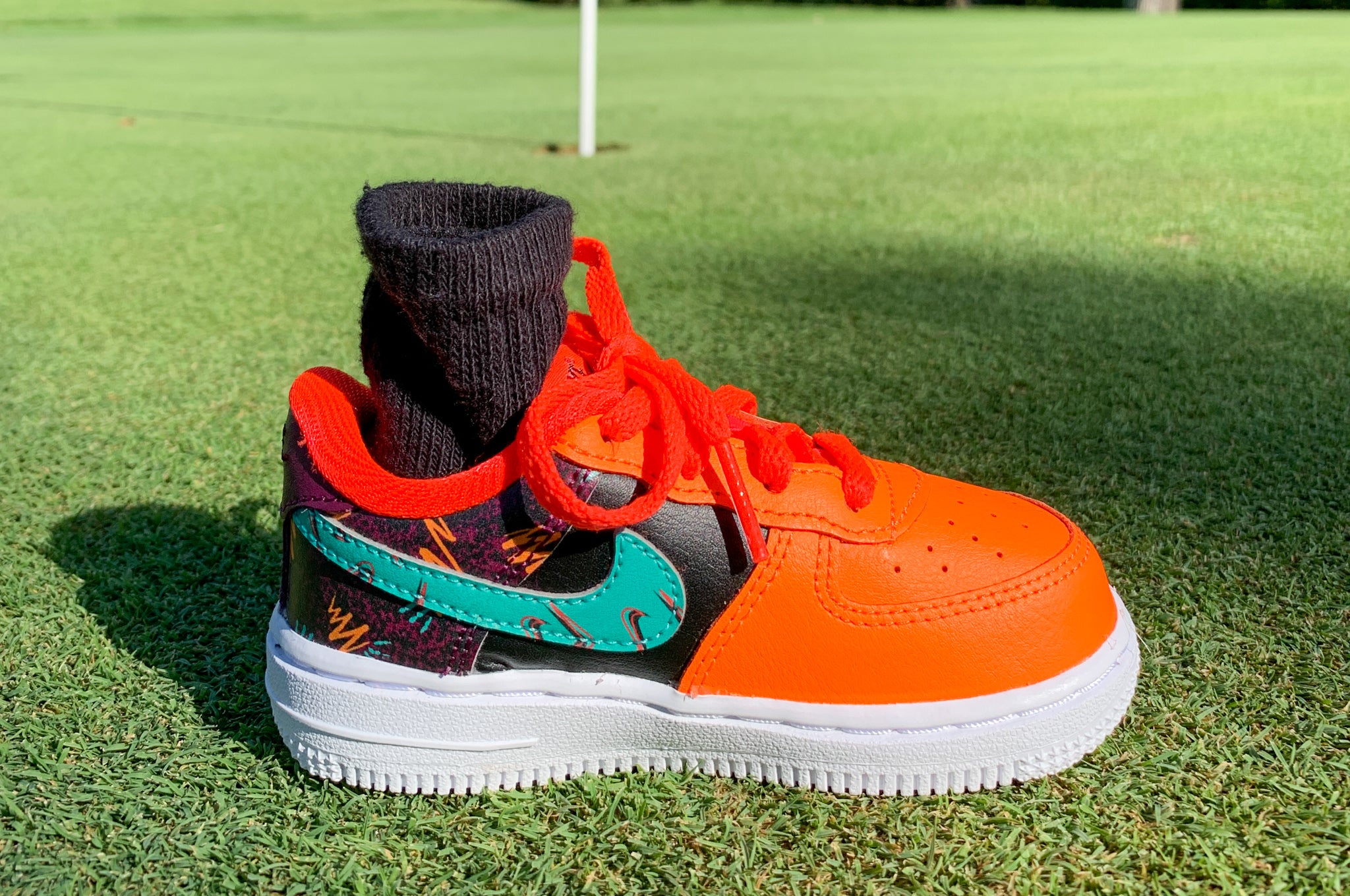 Nike Air Force 1 LV8 [MAGMA MULTICOLOR] Standing Sneaker Putter