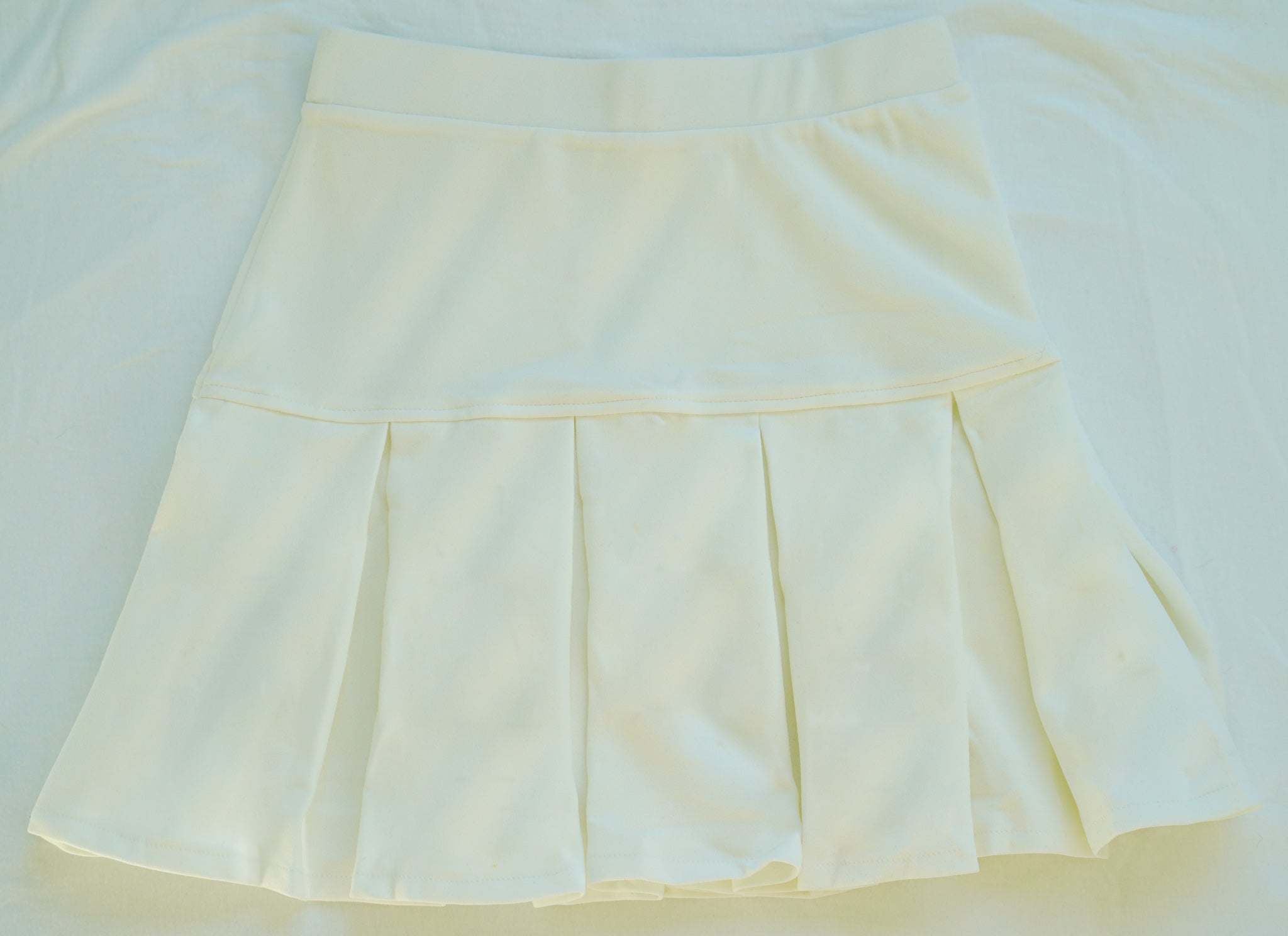 High-Waisted Solid Pleated Mini Golf Skirt [WHITE] – SneakerPutt
